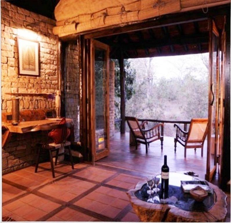 Kanha Earth Lodge Mandla Ruang foto