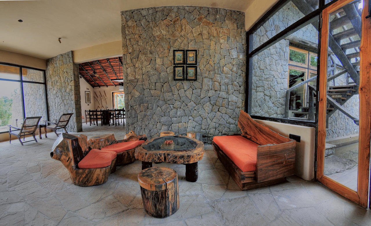 Kanha Earth Lodge Mandla Bagian luar foto